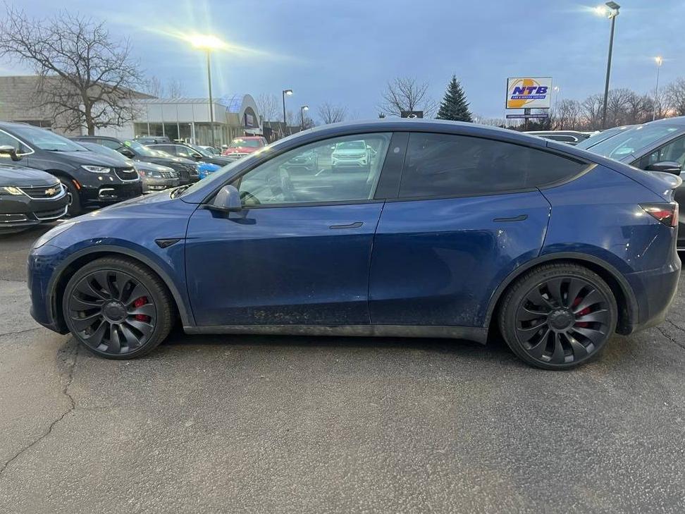 TESLA MODEL Y 2023 7SAYGDEF7PF875254 image